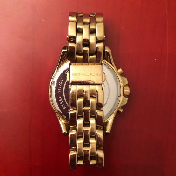 Michael Kors Women’s MK5347 Pilot Gold Watch - Picture 7 of 8